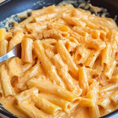 Creamy Red Pepper Alfredo Pasta
