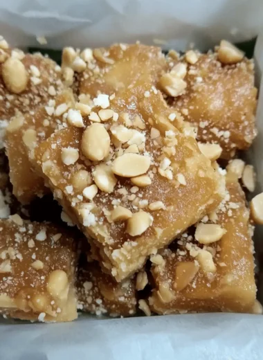 Brazilian Peanut Candy